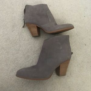 grey booties